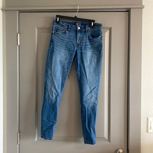 Abercrombie & Fitch mid rise super skinny jeans